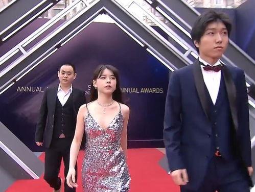 女网红微密圈吃瓜,揭秘网络红人的幕后真相 第3张 女网红微密圈吃瓜,揭秘网络红人的幕后真相 第3张
