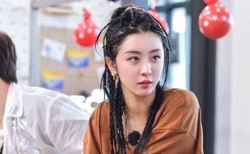 娱乐吃瓜君赵小棠,娱乐吃瓜界的“瓜王”崛起之路 第2张 娱乐吃瓜君赵小棠,娱乐吃瓜界的“瓜王”崛起之路 第2张