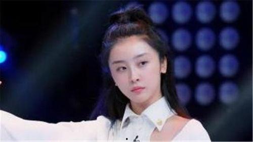 娱乐吃瓜君赵小棠,娱乐吃瓜界的“瓜王”崛起之路 第3张 娱乐吃瓜君赵小棠,娱乐吃瓜界的“瓜王”崛起之路 第3张