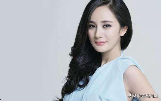 娱乐圈吃瓜趣盘点,揭秘明星幕后故事与趣味瞬间 第1张 娱乐圈吃瓜趣盘点,揭秘明星幕后故事与趣味瞬间 第1张