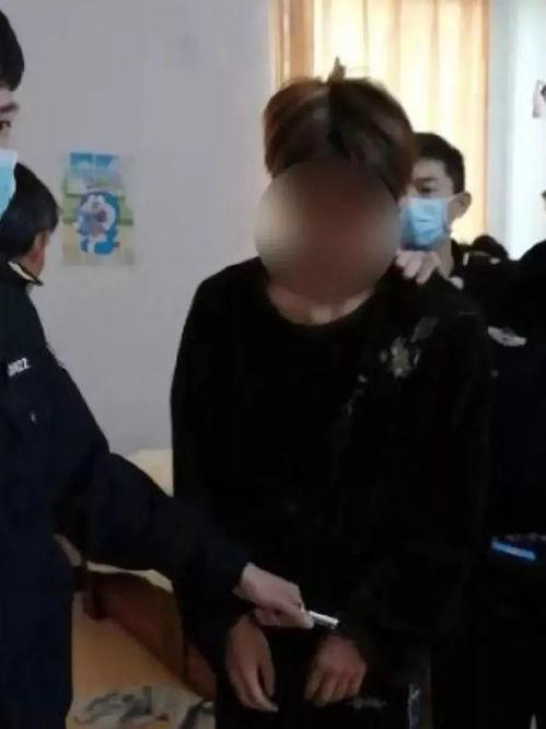 戴口罩娱乐圈爆料视频,揭秘明星戴口罩背后的故事 第2张 戴口罩娱乐圈爆料视频,揭秘明星戴口罩背后的故事 第2张