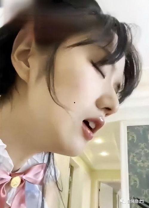 吃瓜女网红视频福利,揭秘网红吃瓜视频背后的福利诱惑