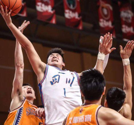 四川男篮爆料最新消息,赛季关键动态及内部消息大揭秘