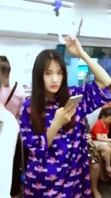 小女生搞笑爆料视频大全  第3张