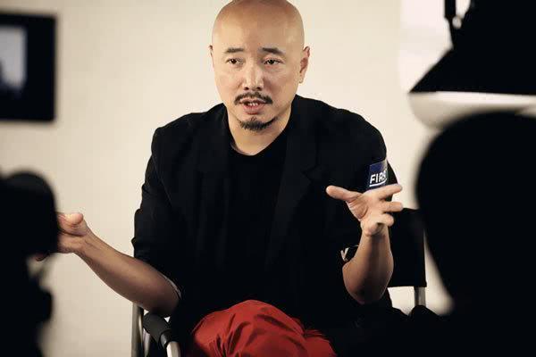 娱乐圈吃瓜徐峥图片大全,徐峥吃瓜瞬间，揭秘明星幕后生活  第3张