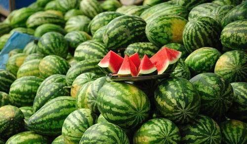 民大某网红吃瓜事件,揭秘校园热点背后的真相  第3张