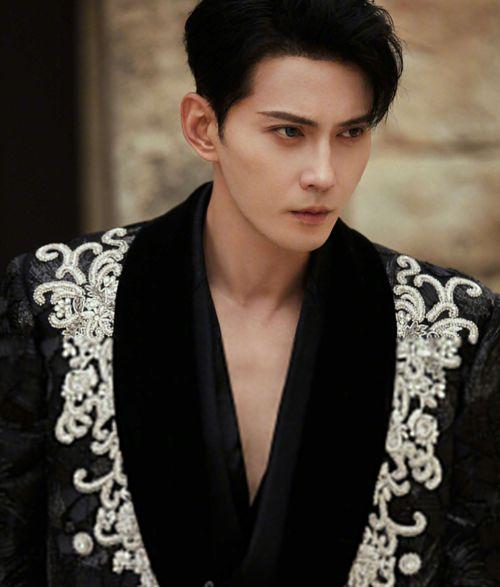 徐正溪最新爆料微博,揭秘娱乐圈幕后真相，独家爆料引热议